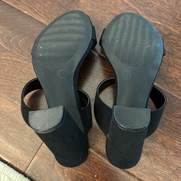 NWOT Lulu’s Heels - Picture 6 of 6